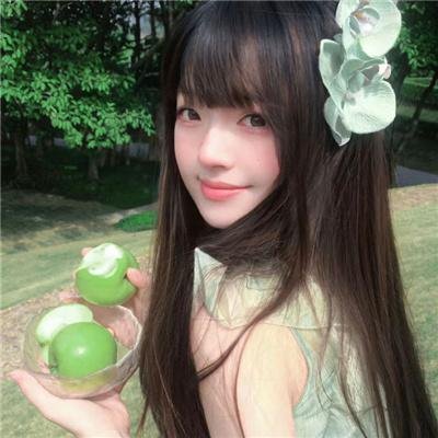 小资女孩向前冲